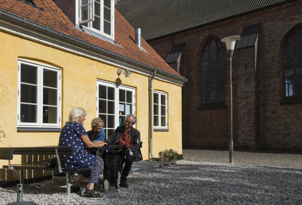Pilgrimshuset Maribo Hotel Exterior foto